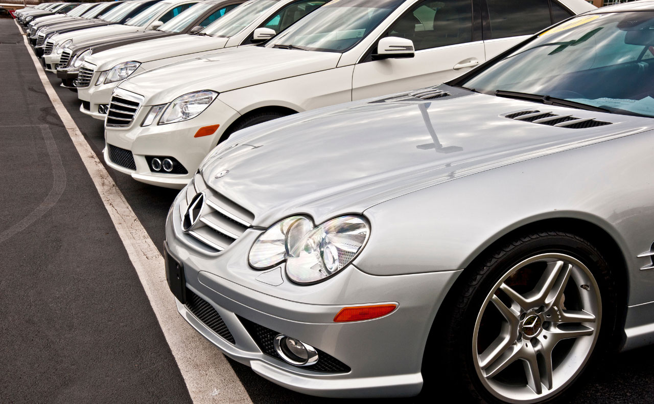 How to Check Mileage on Mercedes Benz